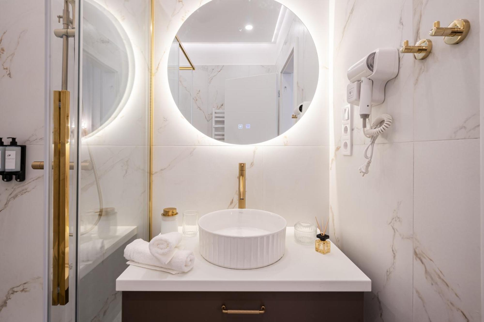 A20 - Boutique Apartment Best Location, By Bqa Budapeşte Dış mekan fotoğraf